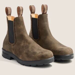 FREE SHIPPING Blundstone Women’s Brown Chelsea Boots